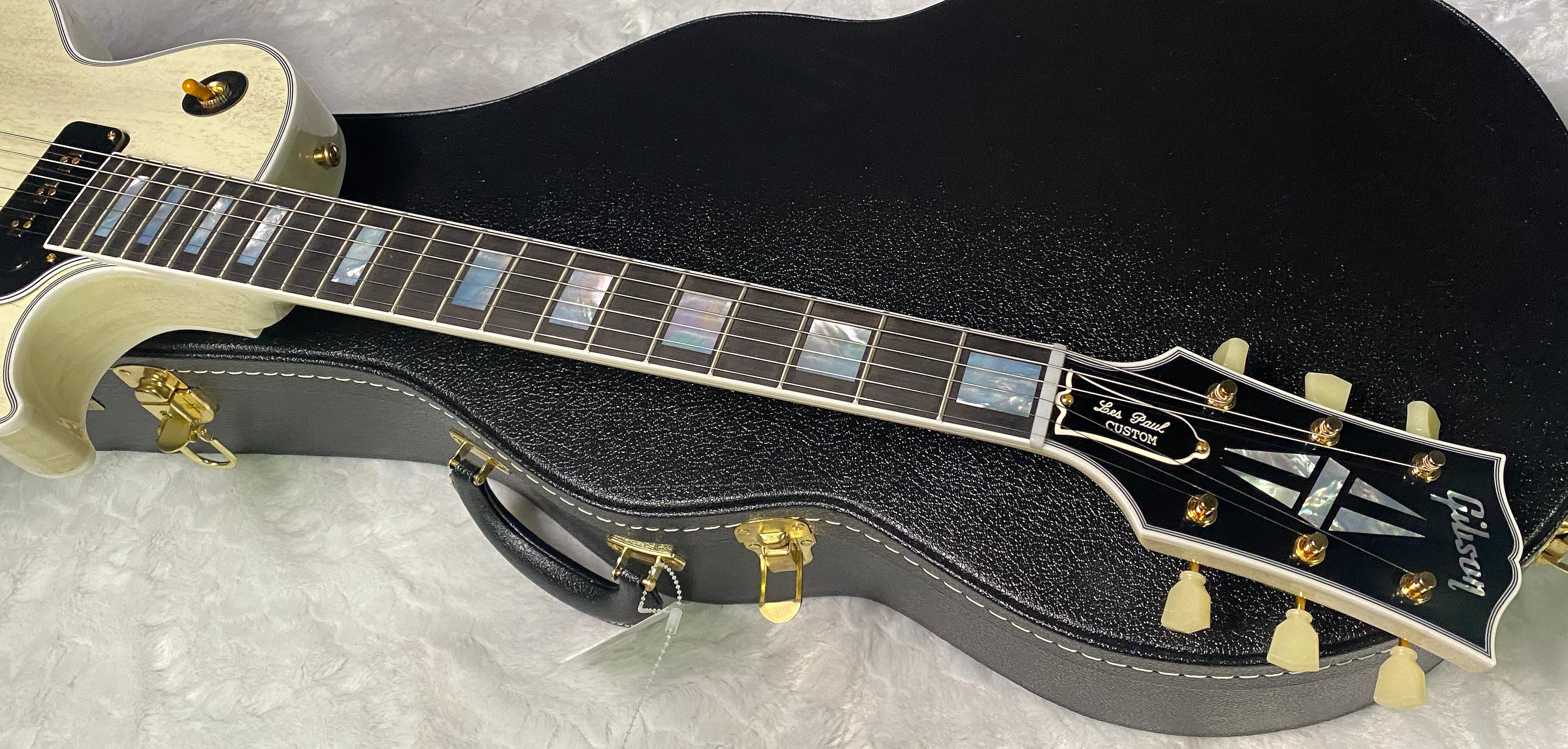 NEW ! Gibson Custom Shop Historic '54 Les Paul Custom Reissue Dealer Select - P-90's Staple Pick-Up - TV White - VOS - Authorized Dealer - Only 8.4 lbs - G07457