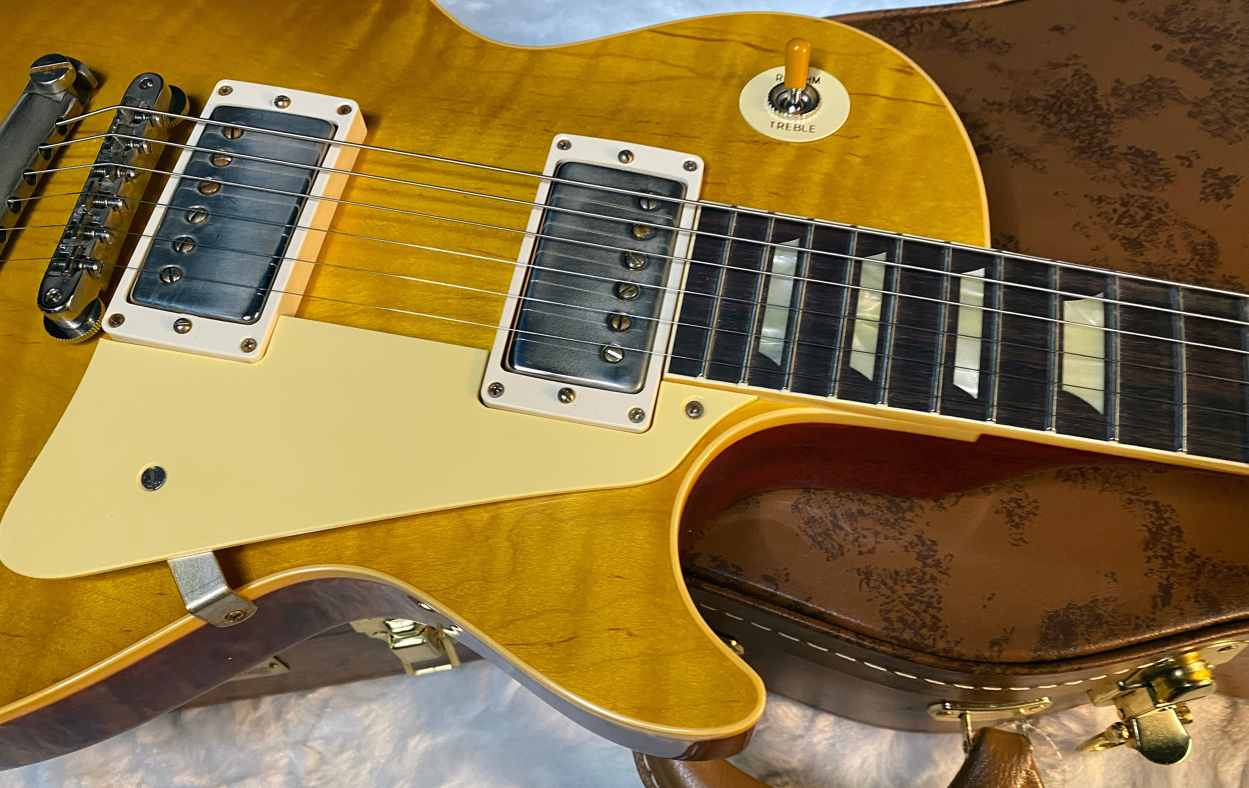 NEW ! Gibson Custom Shop '58 Les Paul Standard 1958 - Lemon Burst VOS - Beautiful Quilt / Flame Top - Authorized Dealer -8.7lbs - G06001