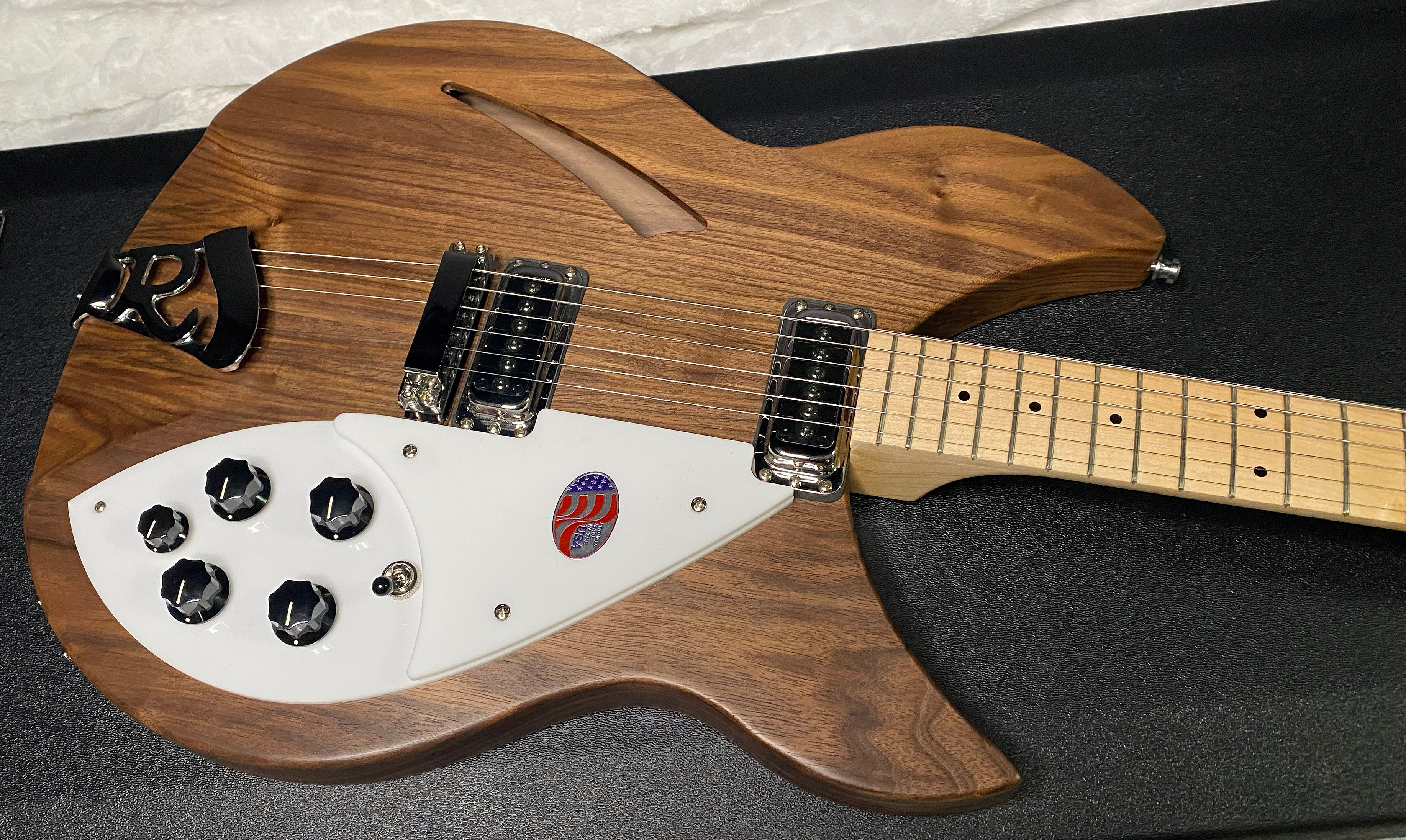 NEW! Rickenbacker 330W Walnut - Semi Hollow Electric Guitar - Authorized Dealer - 7.1 lbs - G07464