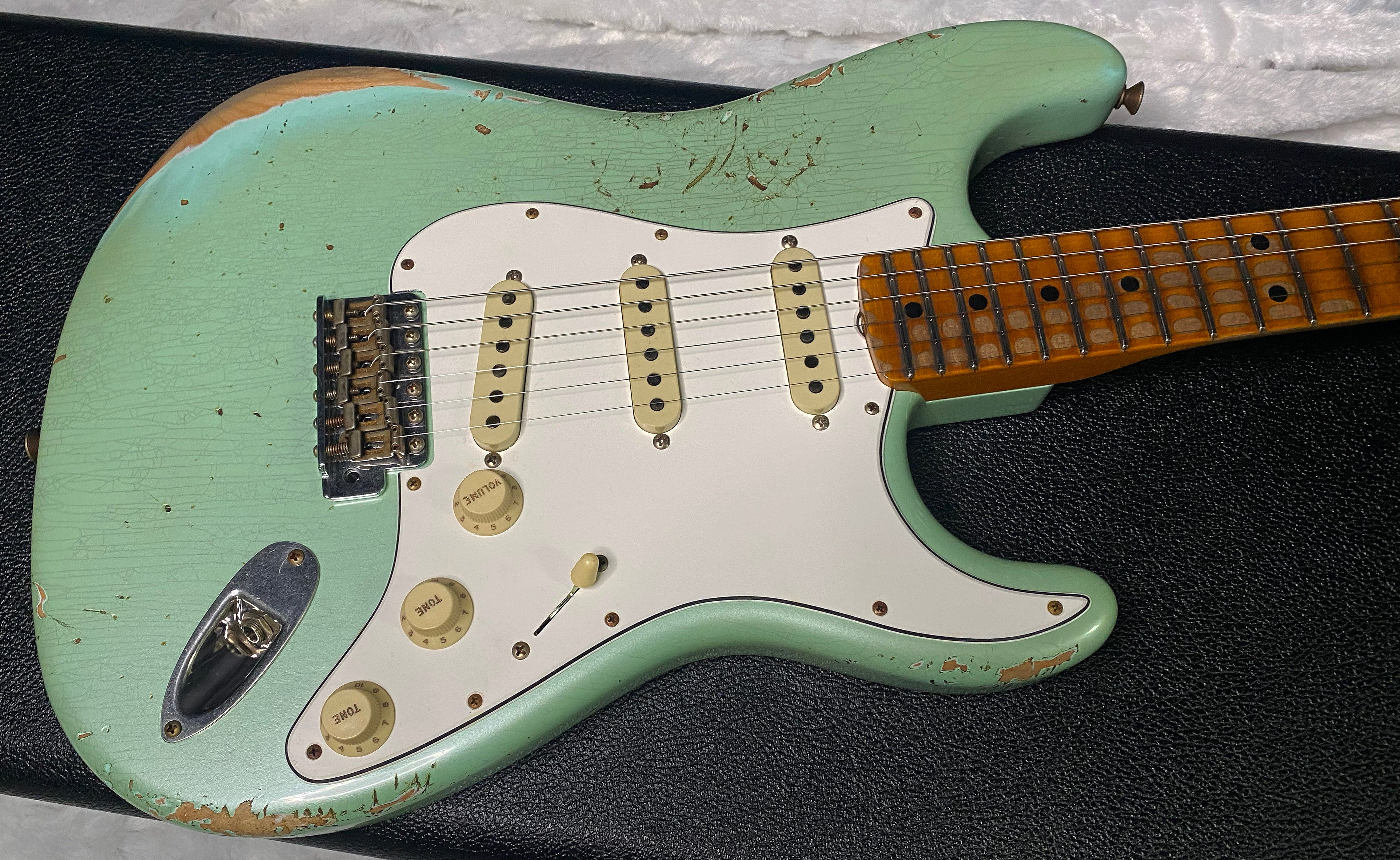 NEW! Fender Custom Shop Special Run '69 Stratocaster Heavy Relic - Handwound P/U's - Aged Surf Green Pearl - Reverse Headstock - 7.65lbs - Authorized Dealer - SUPER RARE! G07476
