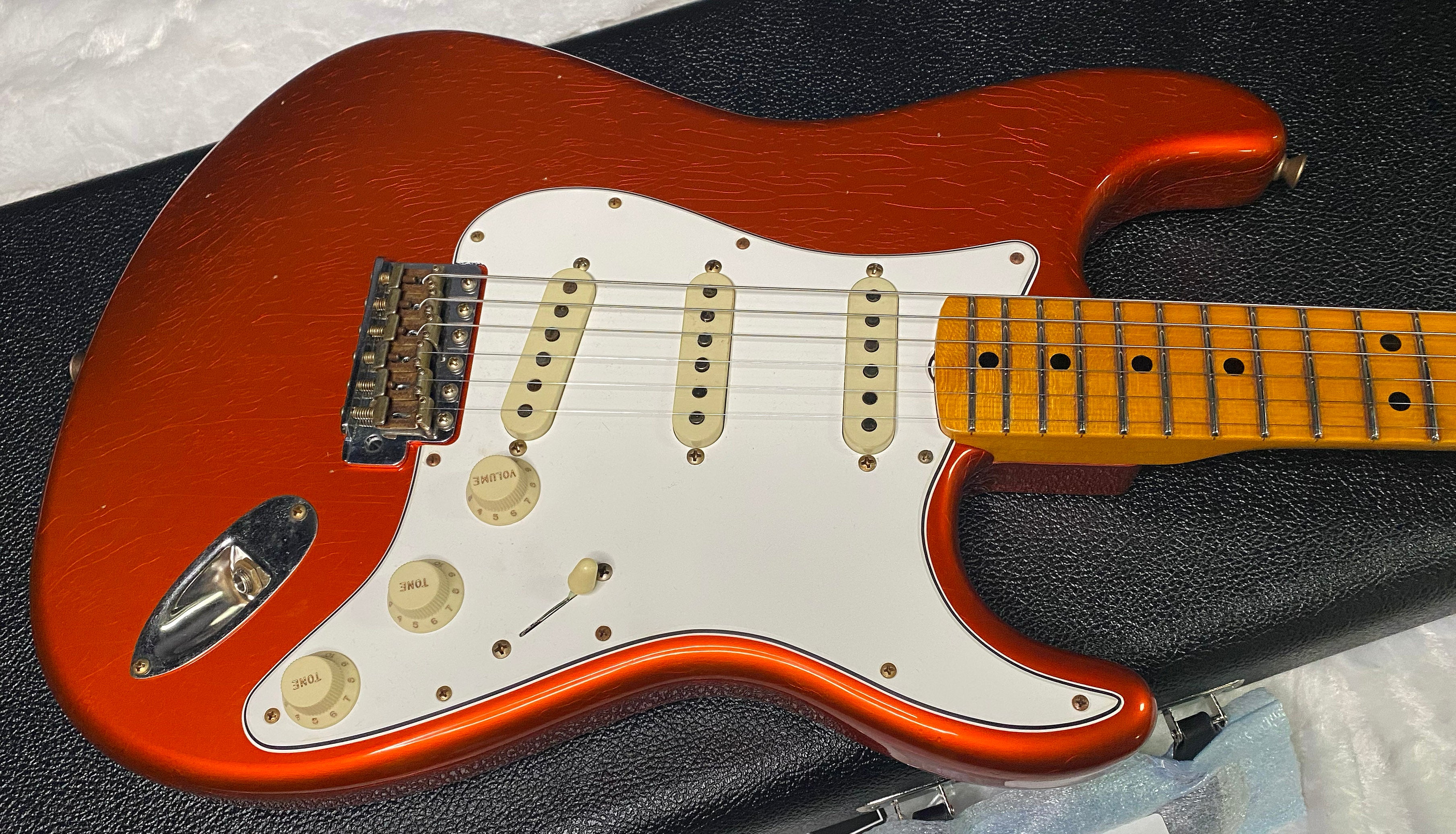 NEW! Fender Custom Shop Special Run '69 Stratocaster Journeyman Relic - Handwound P/U's - Aged Candy Tangerine - Reverse Headstock - 8lbs - Authorized Dealer - SUPER RARE! G07475