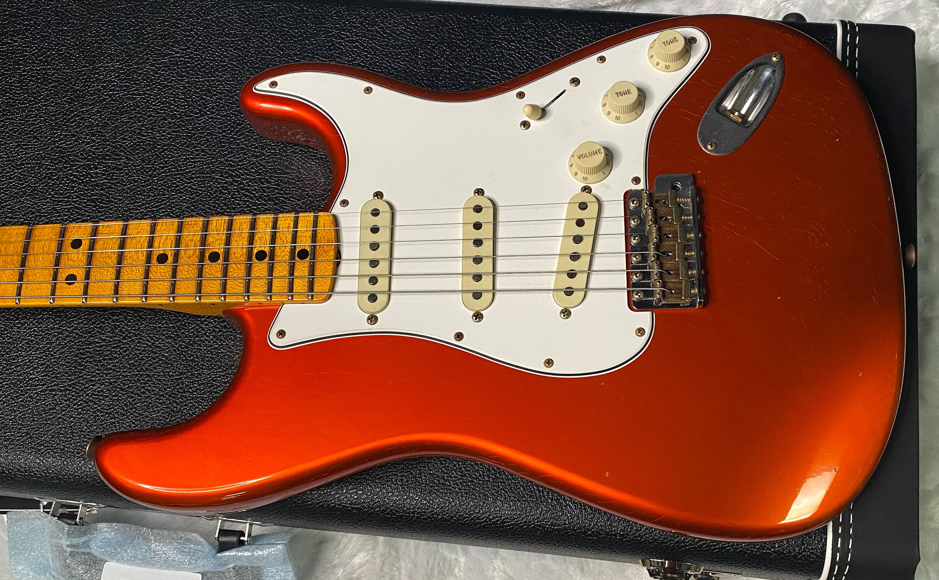 NEW! Fender Custom Shop Special Run '69 Stratocaster Journeyman Relic - Handwound P/U's - Aged Candy Tangerine - Reverse Headstock - 8lbs - Authorized Dealer - SUPER RARE! G07475