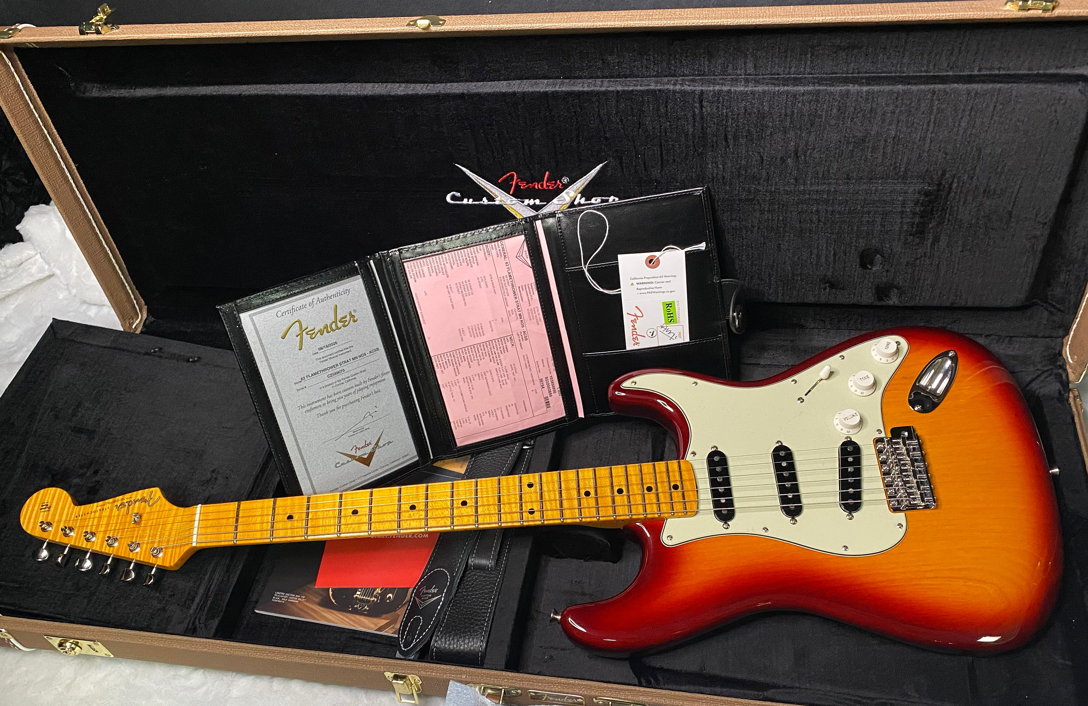 NEW ! Fender Custom Shop ' 62 Stratocaster Bizarre Guitar Exclusive Flamethrower - NOS - Super Limited Edition - Aged Cherry Sunburst - Ash - AAAA Flamed Maple Neck - Authorized Dealer - ONLY 7.1 lbs! - G07479