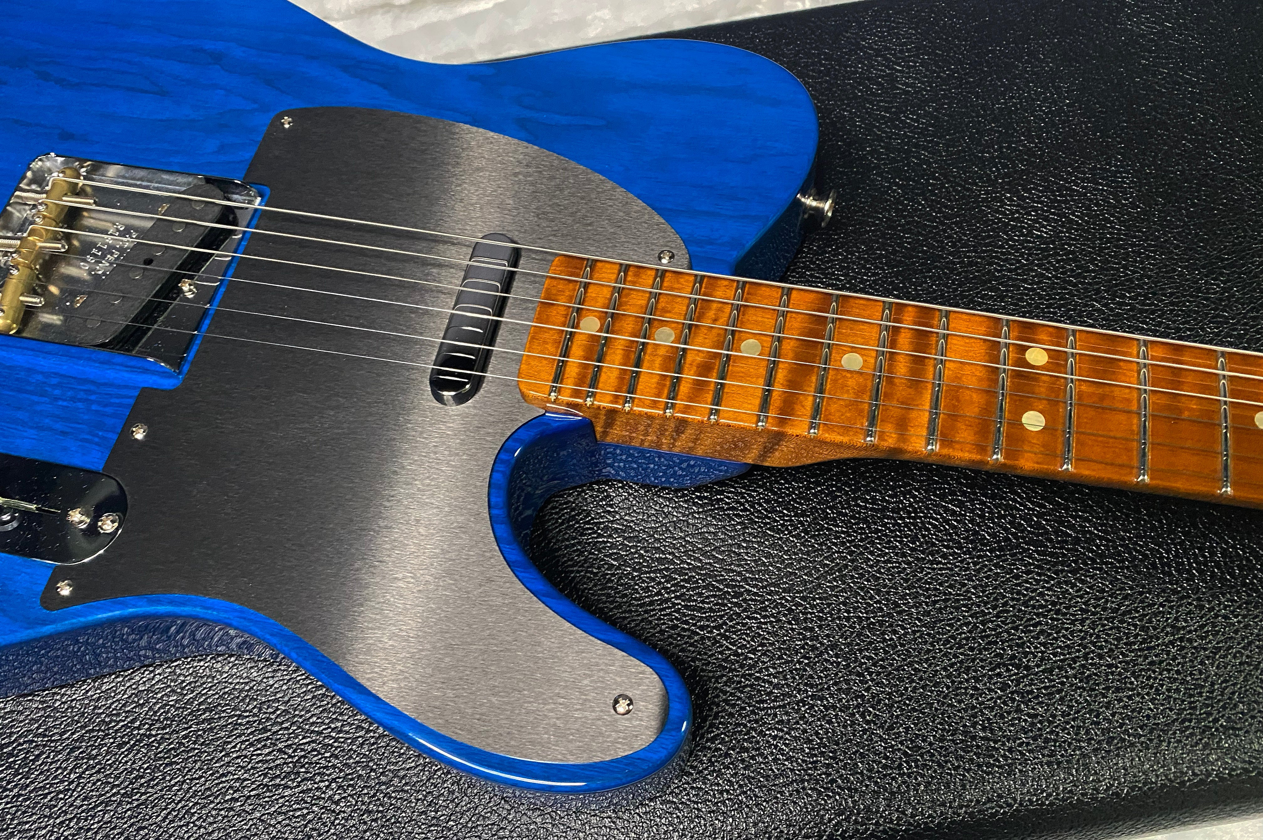 NEW ! Fender American Custom Telecaster NOS - 1-Piece Roasted AAA Flame Maple Neck Fingerboard - Sapphire Blue Transparent - Authorized Dealer - 7.4 lbs - G07467