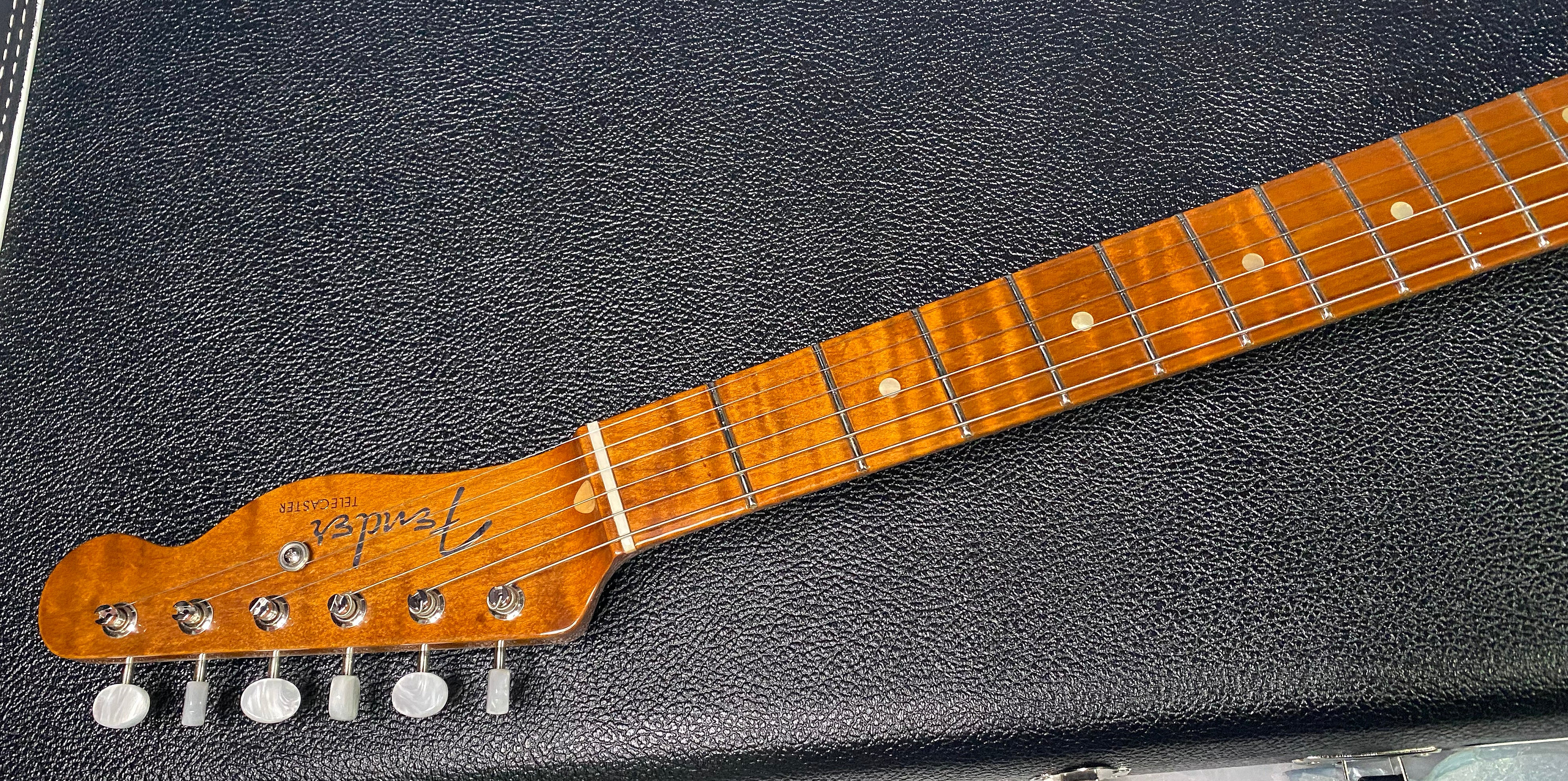 NEW ! Fender American Custom Telecaster NOS - 1-Piece Roasted AAA Flame Maple Neck Fingerboard - Sapphire Blue Transparent - Authorized Dealer - 7.4 lbs - G07467
