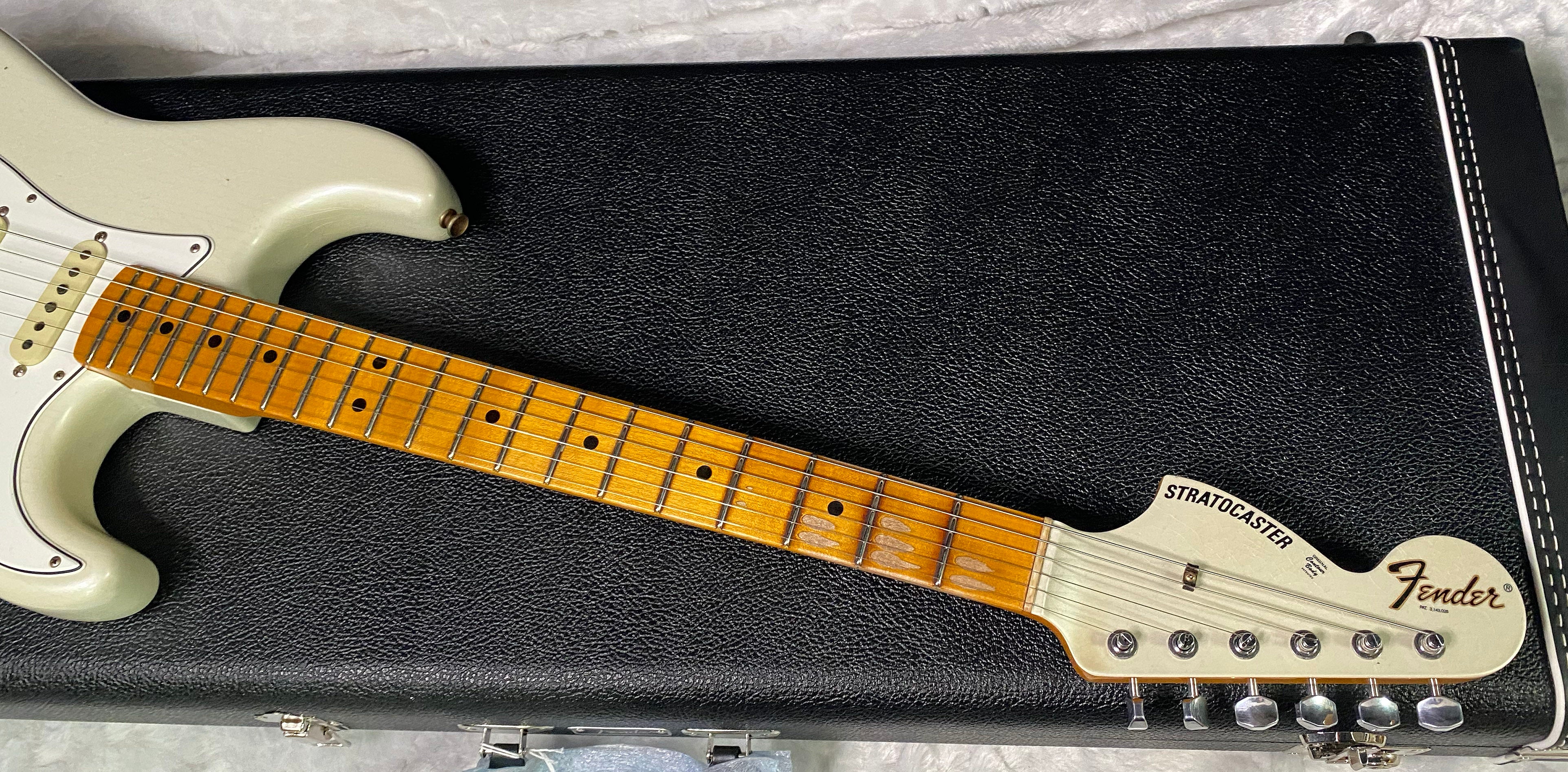 NEW! Fender Custom Shop Special Run '69 Stratocaster Journeyman Relic - Handwound P/U's - Aged Frost White Pearl - Reverse Headstock - 8lbs - Authorized Dealer - SUPER RARE! G07472