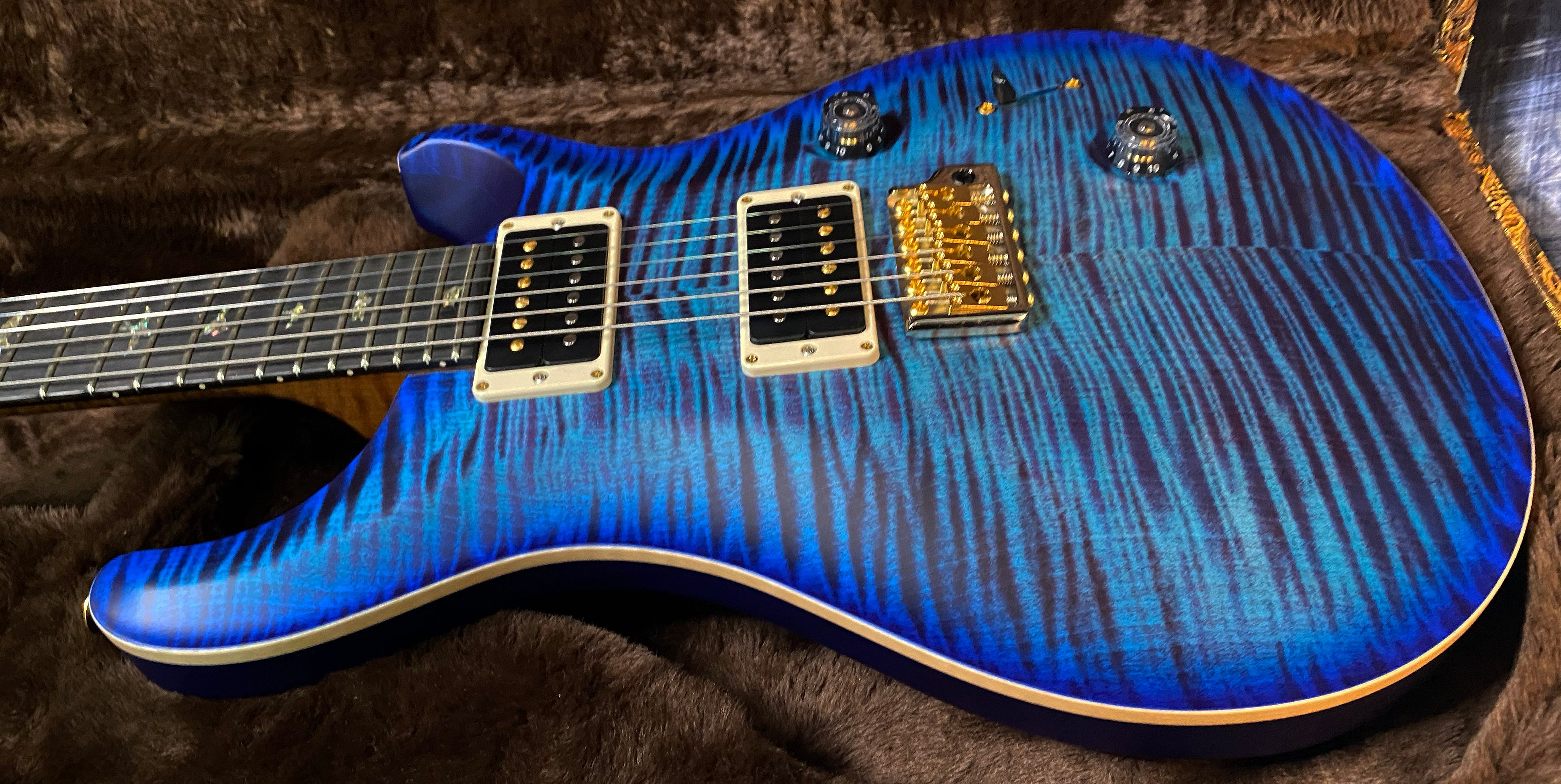 BRAND NEW ! 2024 Paul Reed Smith Custom 24 CU24 - Wood Library - Torrefied Flamed to Death Maple Neck - Ebony Fretboard - Violet Blue - Authorized Dealer - 7.3 lbs - G03591