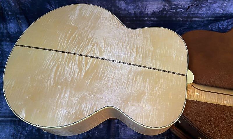 BRAND NEW ! 2024 Gibson SJ-200 J-200 Original Antique Natural - 5 lbs - Authorized Dealer - Beautifully Flamed Back & Neck! G03909