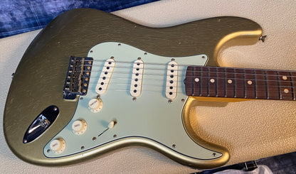 NEW! 2024 Fender #144 Limited Edition '63 Stratocaster Journeyman Relic - Aged Aztec Gold - 8 lbs - Authorized Dealer - Serial #CZ579796