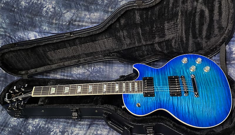 NEW ! 2024 Gibson Les Paul Modern Figured - Cobalt Burst - Beautiful Curly Flame Top! Authorized Dealer - Only 8.3 lbs - G03821