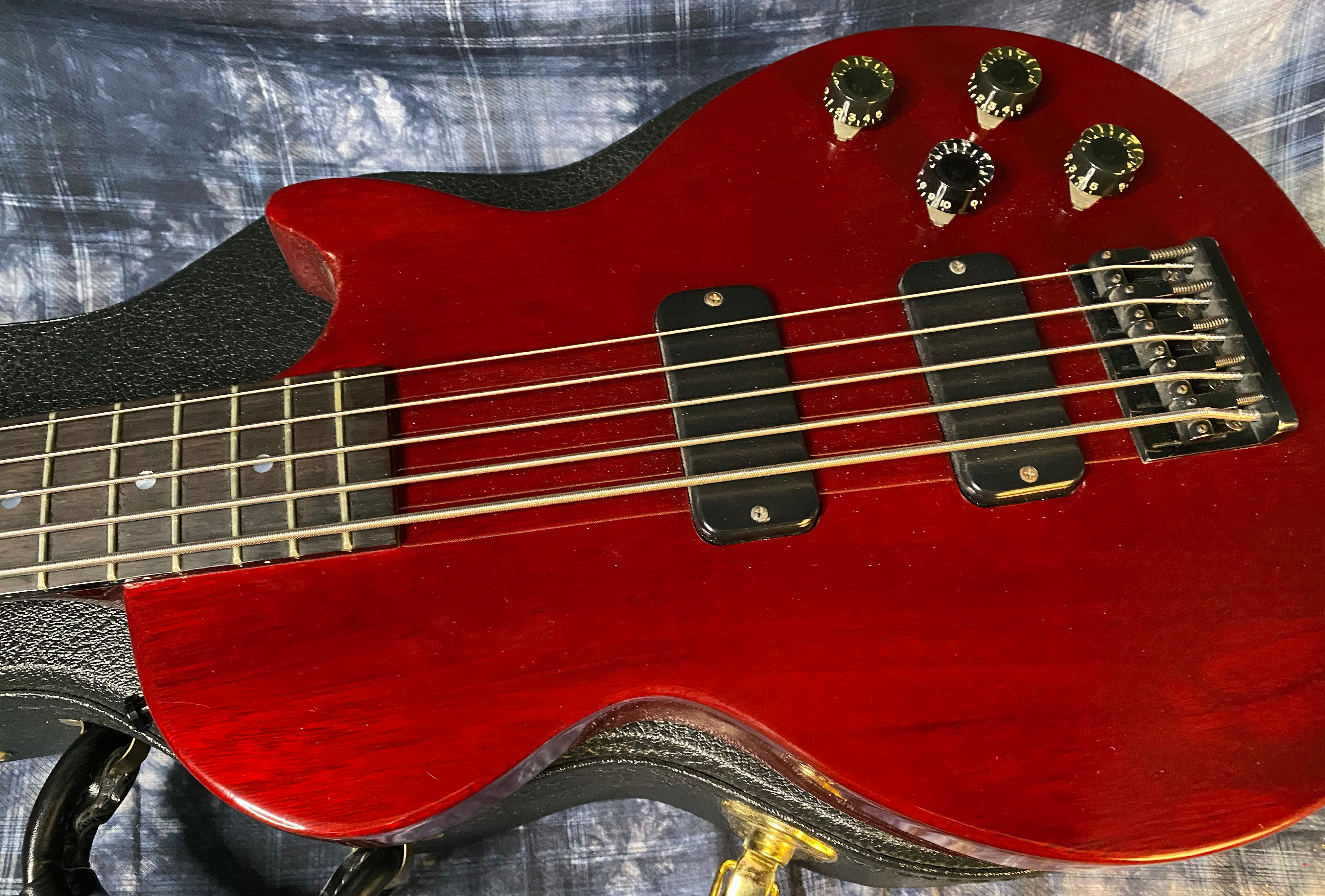 1993 Gibson Les Paul Bass LPB-1 - 5-String - 100% Stock! Gibson Hardshell Case - Serial # 92983743 - From our Vintage Vault!