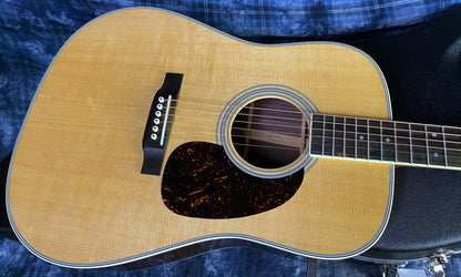 NEW ! 2024 Martin D-35 Acoustic Guitar - Natural Finish - Authorized Dealer - Warranty - 4.75 lbs - G03028