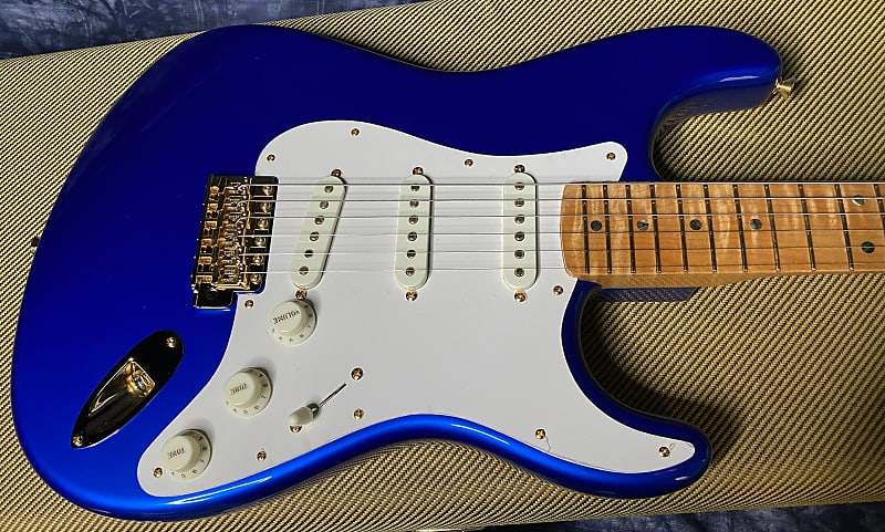 NEW! 2024 Fender Custom Shop Limited Edition 70th Anniversary Stratocaster NOS - 1-Piece AAAA Flame Maple Fingerboard - Aged Bright Sapphire Metallic - Authorized Dealer - 7.8lbs - G03624