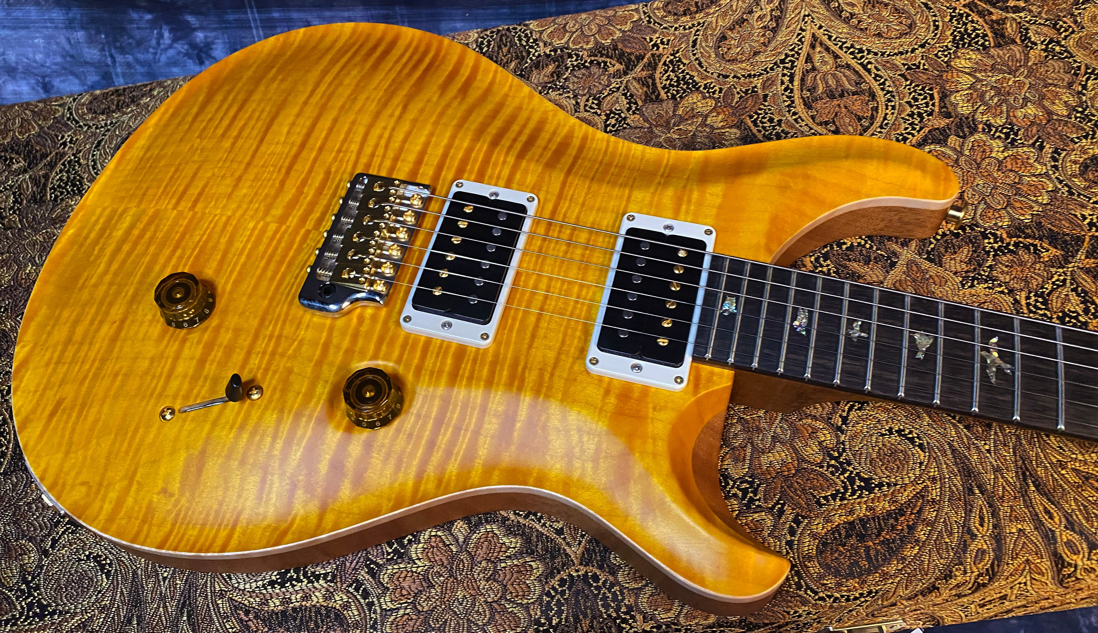 BRAND NEW ! 2024 Paul Reed Smith Custom 24 CU24 - Wood Library - Torrefied Flamed Maple Neck Ebony Fretboard - Satin Santana Yellow - Authorized Dealer - 7.25 lbs - G03557