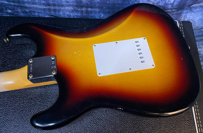 NEW ! 2024 Fender #30 Limited Edition Fat '64 Stratocaster® Journeyman Relic 3A Rosewood Fingerboard - 3-Color Sunburst - Authorized Dealer - 8 lbs - Serial #L11634