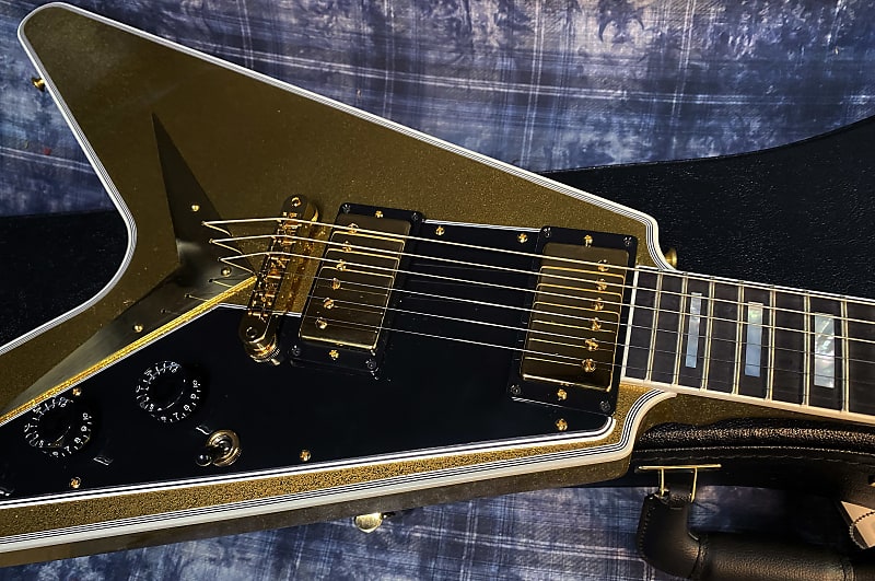 NEW! 2024 Gibson Custom Shop Flying V Custom - Gold Sparkle - Ebony Board - Authorized Dealer - Ultra RARE! Dealer Select - Only 7.5 lbs - G03873