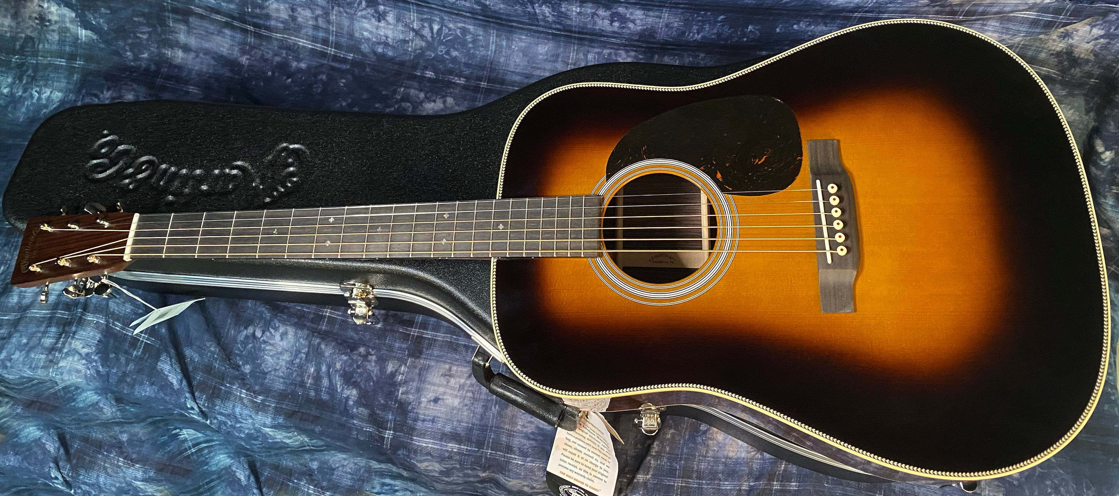 NEW ! 2024 Martin Standard Series HD-28 Sunburst Finish - Authorized Dealer In-Stock Warranty 4.4 lbs - G03590