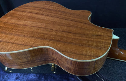 NEW Old Stock! 2005 Larrivee LV-09 SE Museum Quality Koa & Bear Claw Spruce Top - Authorized Dealer - From Our Vault - SUPER RARE! Serial # 53283