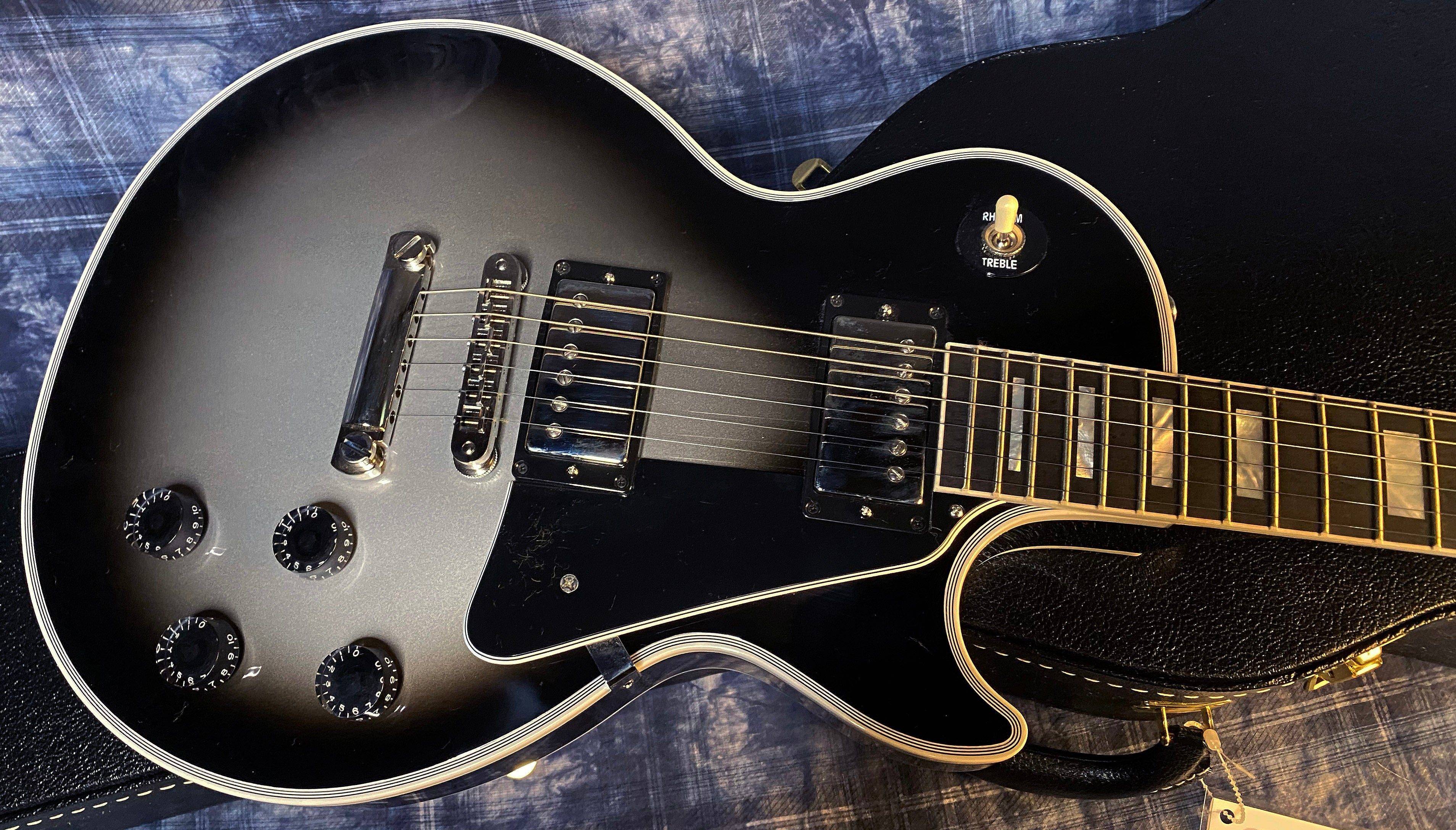 NEW! 2024 Gibson Custom Shop Les Paul Custom - Authorized Dealer - Silverburst - Super RARE! 10 lbs of LP Tone! - G03343