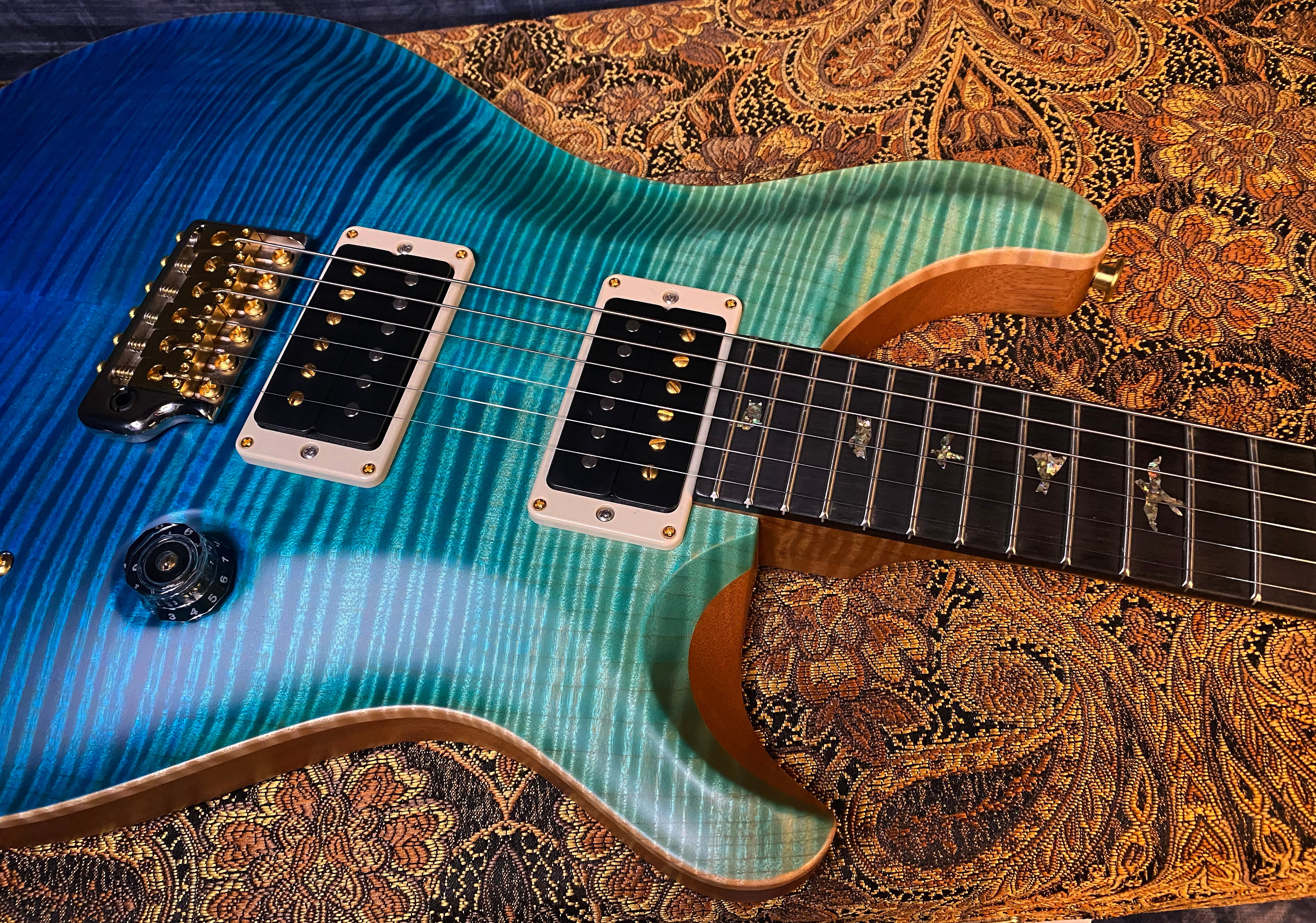 BRAND NEW ! 2024 Paul Reed Smith Custom 24 CU24 - Wood Library - Torrefied Flamed Maple Neck Ebony Fretboard - Satin Blue Fade - Authorized Dealer - 7.2 lbs - G03558