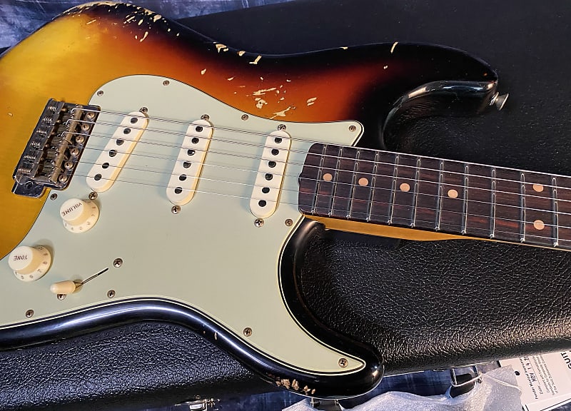 NEW ! 2024 Fender Custom Shop 1960 Stratocaster Heavy Relic Electric Guitar - Aged Sunburst - Authorized Dealer - 7.9 lbs - G04091