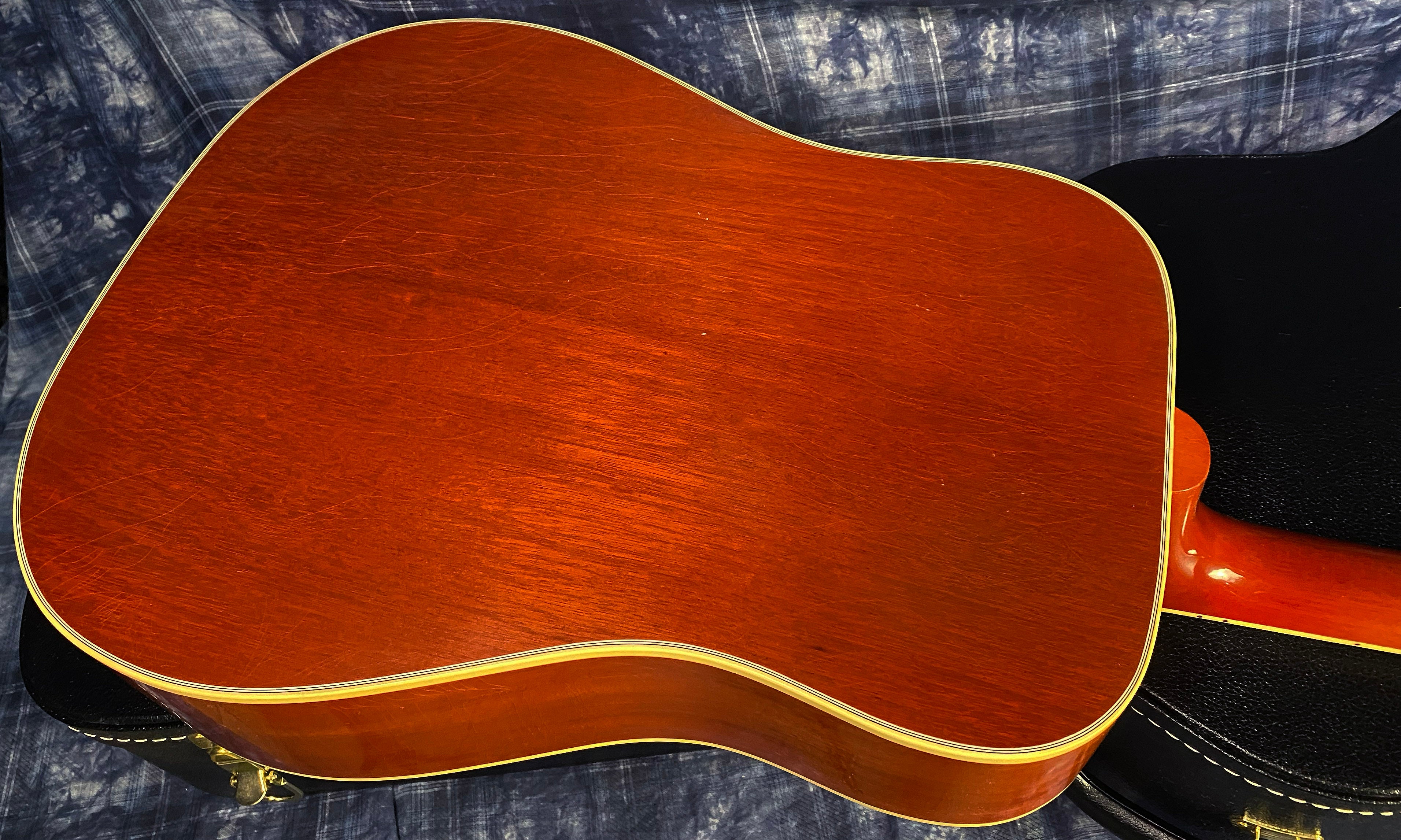 NEW! 2024 Gibson Acoustic 1960 Hummingbird Murphy Lab Light Aged Acoustic Guitar - Cherry Sunburst - Only 4.1 lbs - Authorized Dealer - In-Stock! G03128