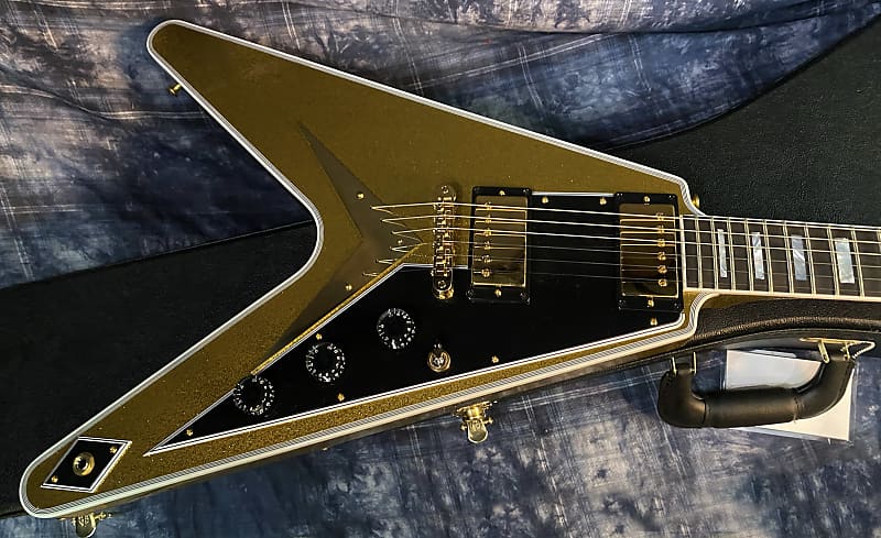 NEW! 2024 Gibson Custom Shop Flying V Custom - Gold Sparkle - Ebony Board - Authorized Dealer - Ultra RARE! Dealer Select - Only 7.1 lbs - G03875