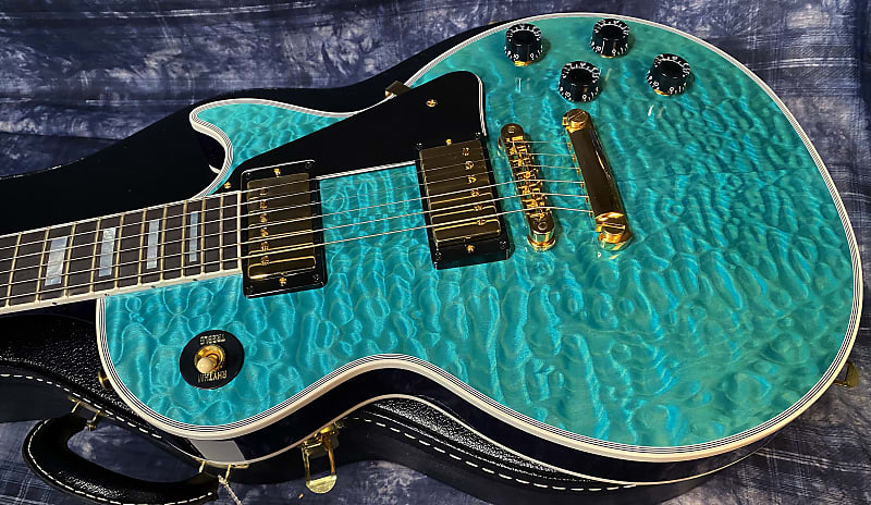 BRAND NEW! 2024 Gibson Dealer Select Custom Shop Les Paul Custom AAAAA Quilt - Aqua Blue - Authorized Dealer - WOW! Only 9.3 lbs - G03945