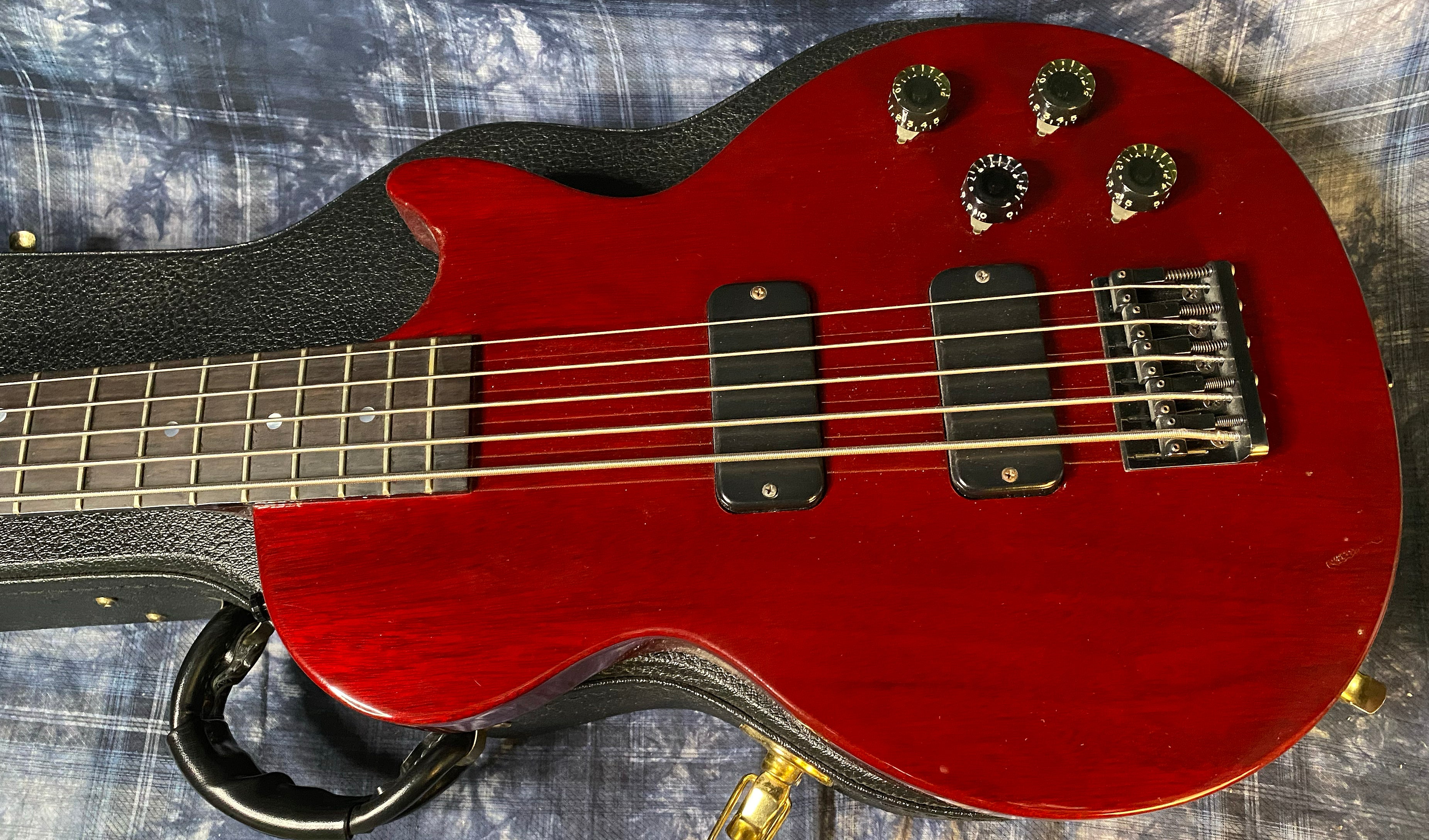 1993 Gibson Les Paul Bass LPB-1 - 5-String - 100% Stock! Gibson Hardshell Case - Serial # 92983743 - From our Vintage Vault!