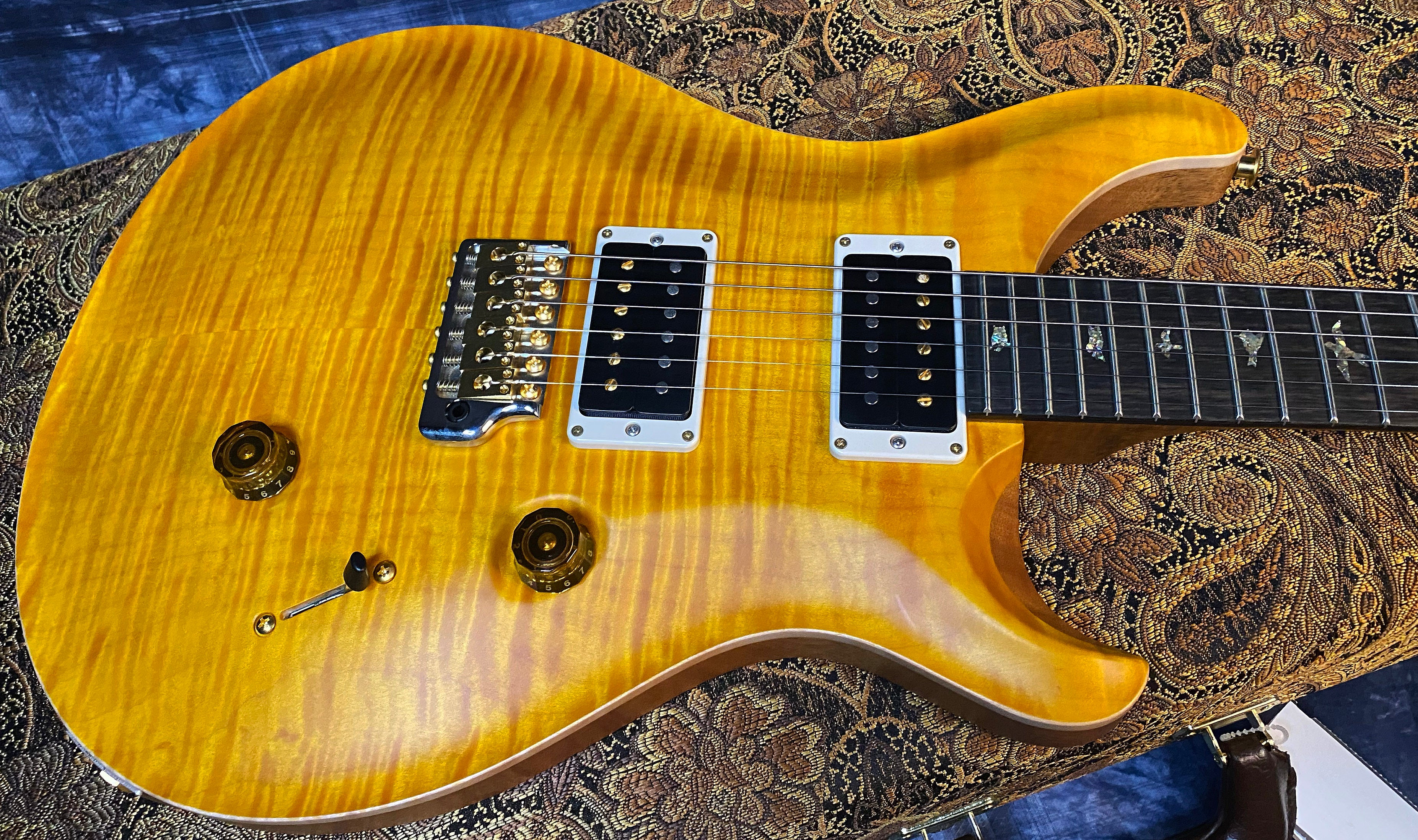 BRAND NEW ! 2024 Paul Reed Smith Custom 24 CU24 - Wood Library - Torrefied Flamed Maple Neck Ebony Fretboard - Satin Santana Yellow - Authorized Dealer - 7.25 lbs - G03557