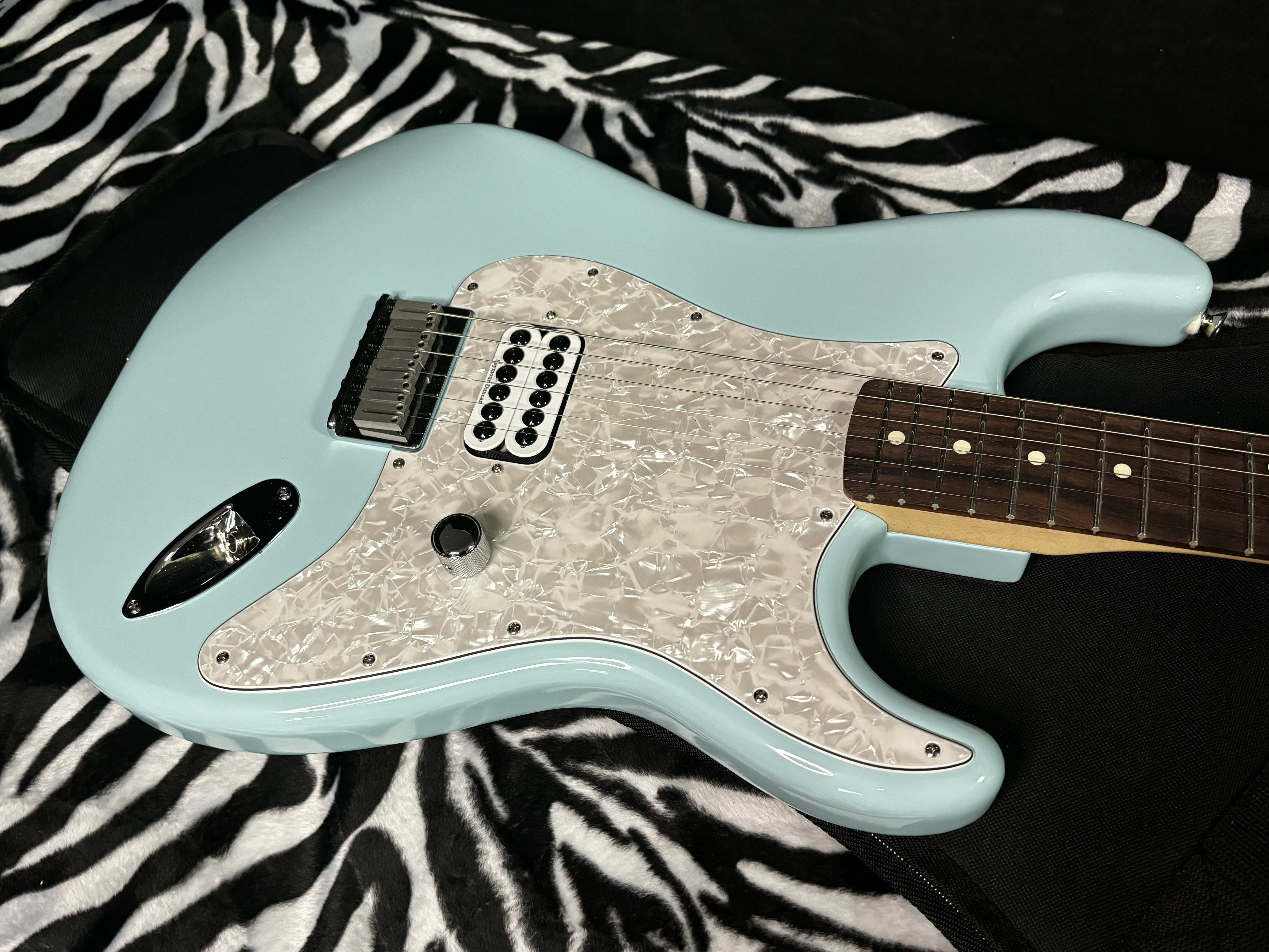 NEW 2023 Fender Limited Edition Tom DeLonge Signature Stratocaster Daphne Blue 8.05lbs- Authorized Dealer- In Stock! G01843