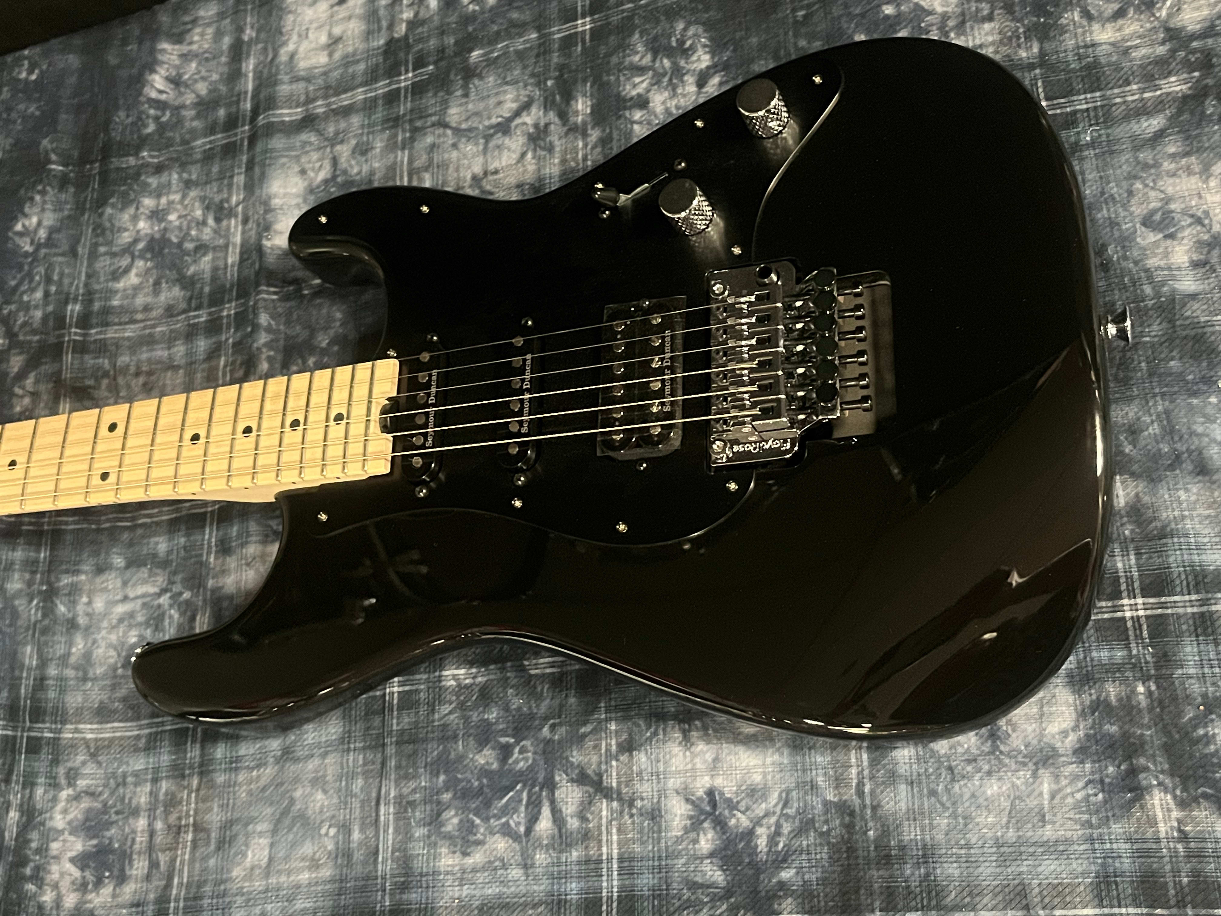 OPEN BOX ! 2023 Charvel Pro-Mod So-Cal Style 1 HSS FR M - Gloss Black - Authorized Dealer! 8.45lbs In Stock!!