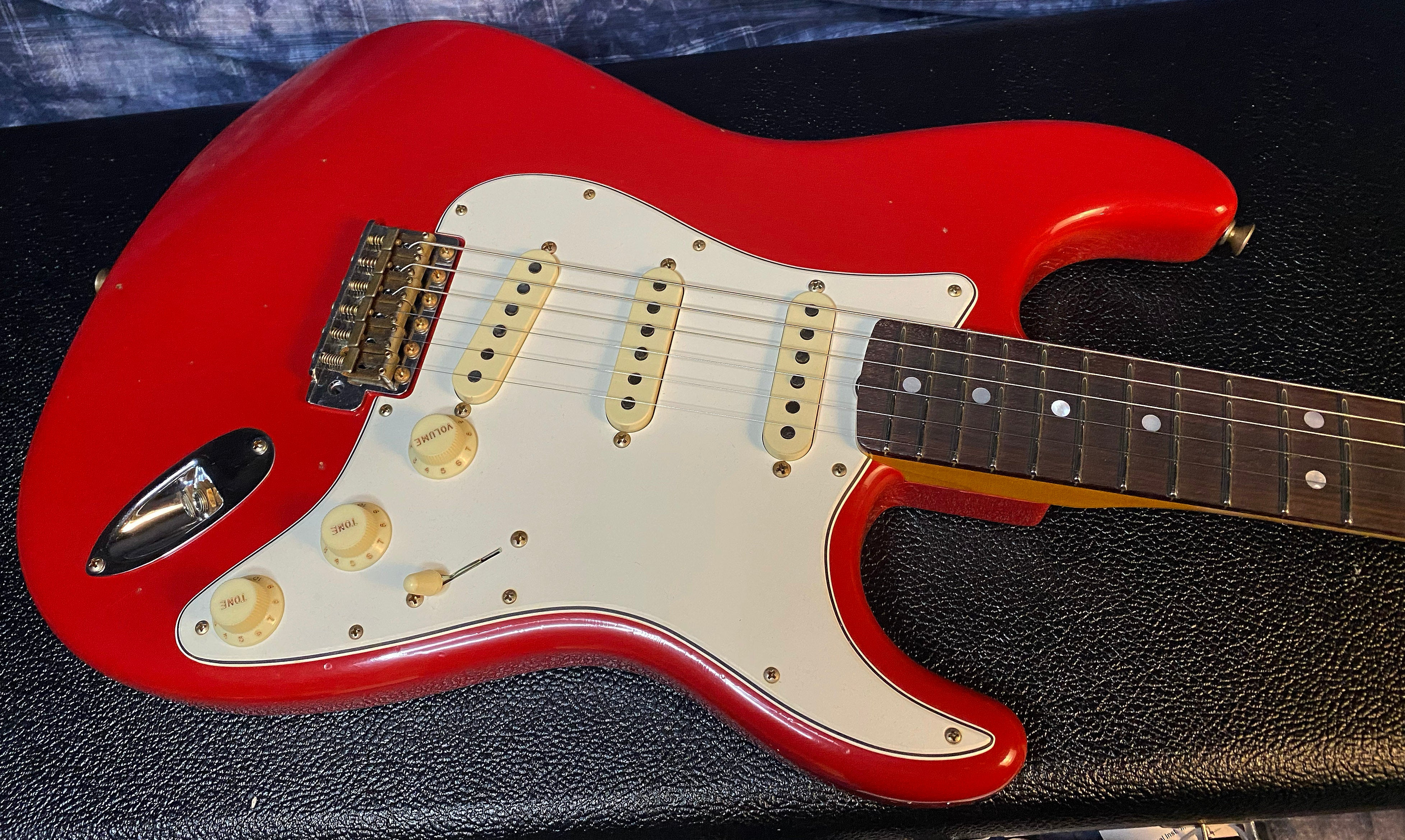 NEW ! 2024 Fender #28 Limited Edition Fat '64 Stratocaster® Journeyman Relic 3A Rosewood Fingerboard - Aged Dakota Red - Authorized Dealer - 7.8lbs - Serial #: L11636