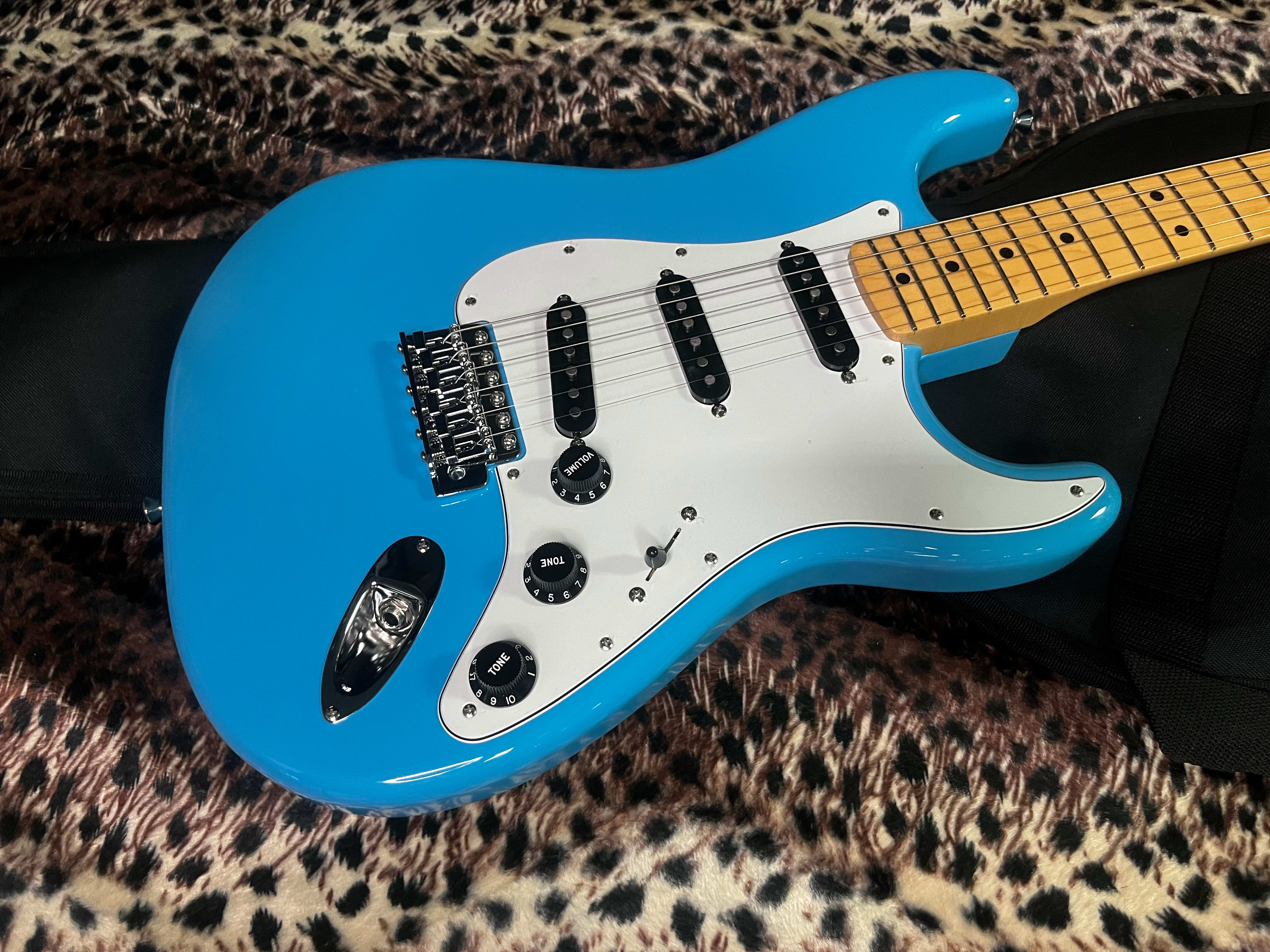 NEW! Fender Made in Japan Limited International Color Stratocaster - Maui Blue - Authorized Dealer - In-Stock! 7.35lbs SKU#G00328