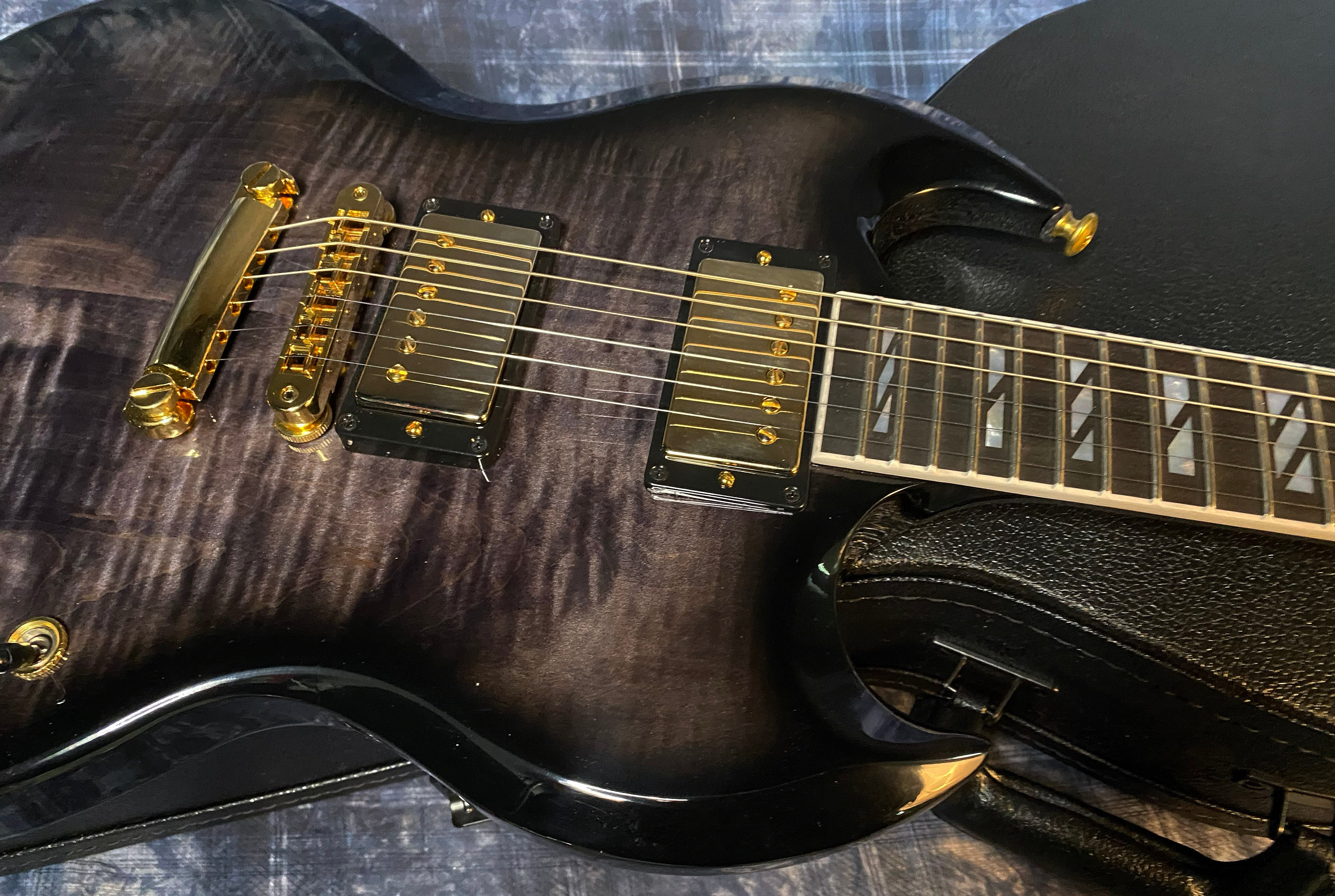 BRAND NEW ! 2024 Gibson SG Supreme - Translucent Ebony - Quilt / Flame Maple Top! 7.3 lbs - Authorized Dealer - G04123