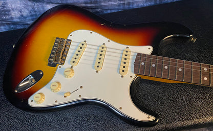 NEW ! 2024 Fender #30 Limited Edition Fat '64 Stratocaster® Journeyman Relic 3A Rosewood Fingerboard - 3-Color Sunburst - Authorized Dealer - 8 lbs - Serial #L11634