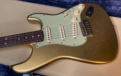 NEW! 2024 Fender #144 Limited Edition '63 Stratocaster Journeyman Relic - Aged Aztec Gold - 8 lbs - Authorized Dealer - Serial #CZ579796