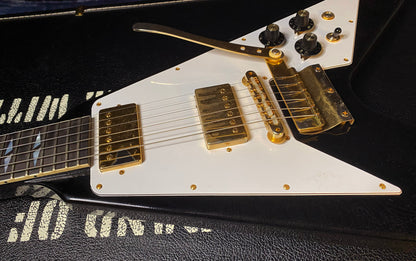 MINT ! 2020 Gibson Custom Shop Jimi Hendrix Signature '69 Flying V Reissue 045 of 125 - Owned & Play by Frank Hannon Tesla