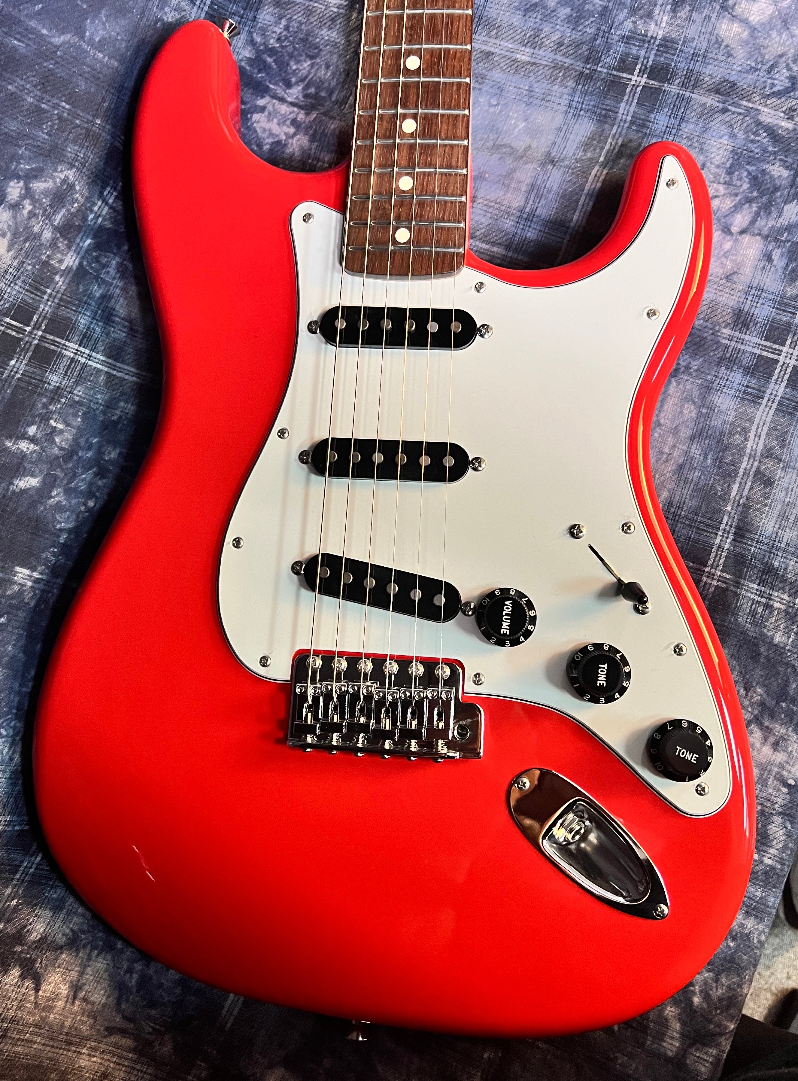 Fender MIJ Limited International Color Stratocaster 2022 - Morocco Red - Authorized Dealer