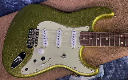 NEW ! 2024 Fender Custom Shop Dick Dale Stratocaster - NOS - Chartreuse Sparkle - 7.7 lbs Authorized Dealer! SAVE BIG! - G03056