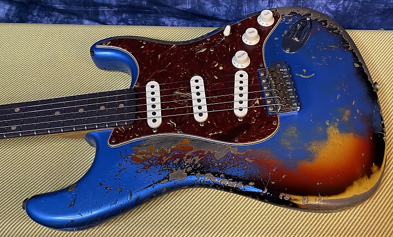 NEW ! 2024 Fender Stratocaster Limited Edition Winter CS Event Baked '60 Super Heavy Relic - Lake Placid Blue Over Sunburst - Authorized Dealer - 7.5lbs - G03929