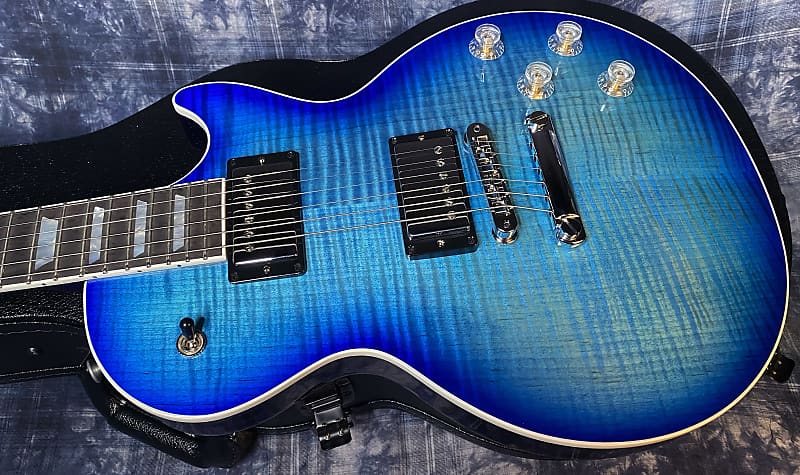 NEW ! 2024 Gibson Les Paul Modern Figured - Cobalt Burst - Beautiful Flame Top! Authorized Dealer - Only 8.25 lbs - G04121