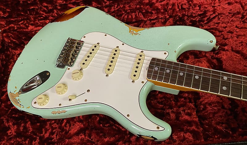 NEW! 2023 Fender Custom Shop 67 Heavy Relic Stratocaster - Handwound PU's - Authorized Dealer - Surf Green Over Aged 3-Tone Sunburst - 7.9 lbs - Matching Peg-Head