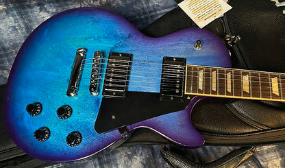 NEW! 2024 Gibson Les Paul Studio - Blueberry Burst - Authorized Dealer - Only 8.5lbs - G03997