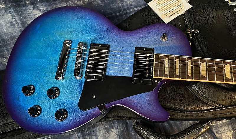 NEW! 2024 Gibson Les Paul Studio - Blueberry Burst - Authorized Dealer - Only 8.5lbs - G03997