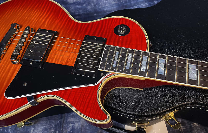 NEW ! 2024 Gibson Custom Shop '68 Les Paul Custom - Heritage Cherry Sunburst - Killer Flame! Only 9 lbs - Authorized Dealer - G03958