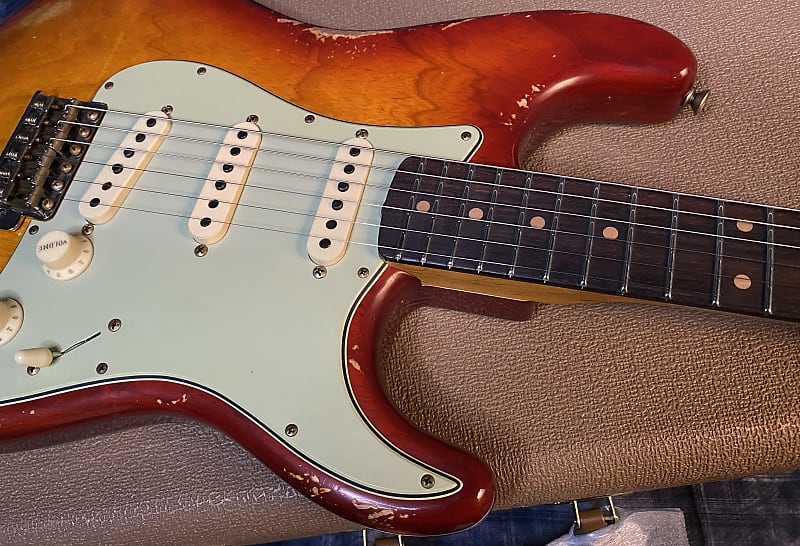 NEW ! 2024 Fender Custom Shop '62 Reissue Stratocaster Heavy Relic Limited Edition - Aged Cherry Sunburst - Authorized Dealer - 7.5lbs - G03937