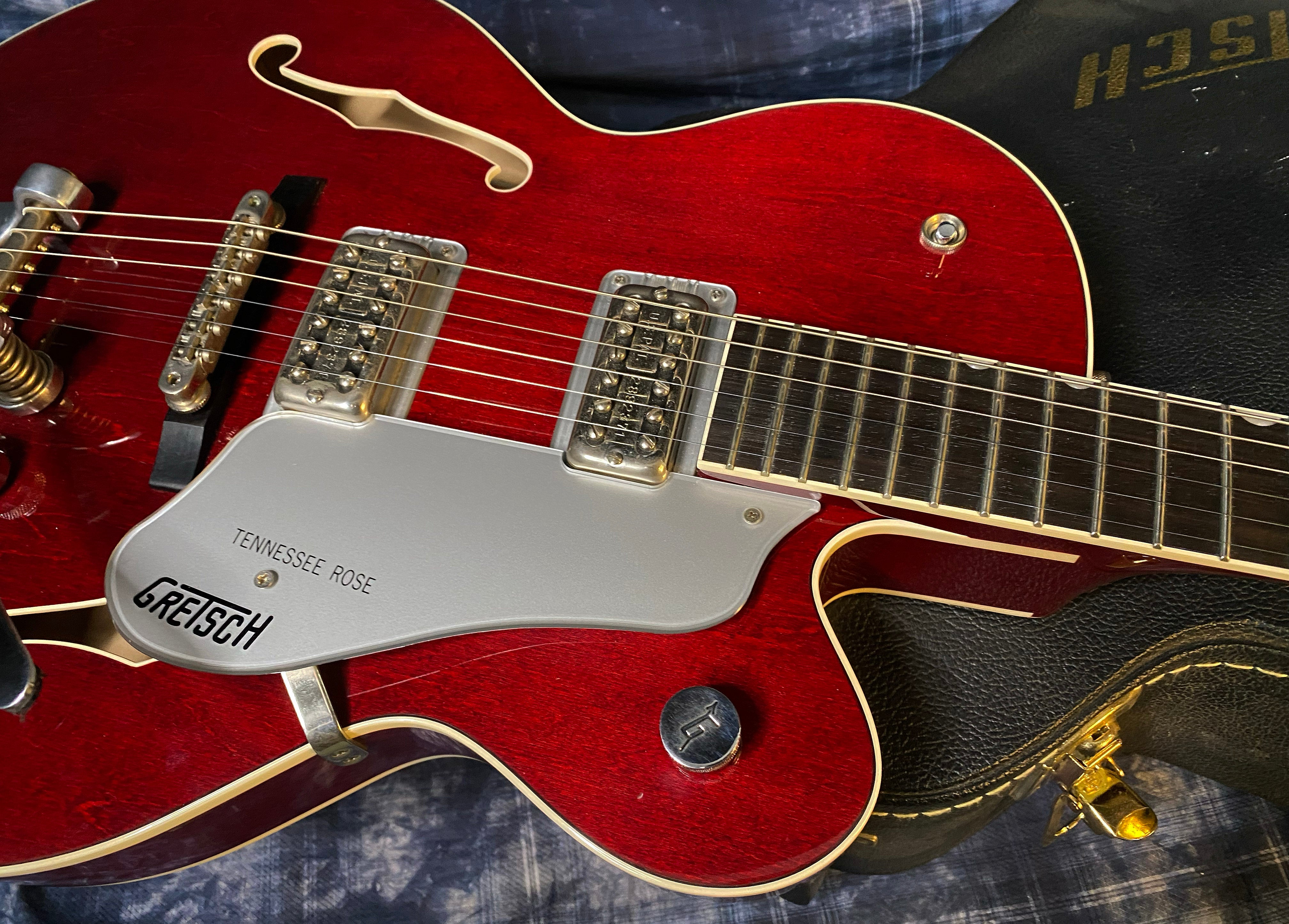 NEW OLD STOCK! 2004 Gretsch G6119 Chet Atkins Tennessee Rose - Bigsby - Authorized Dealer - 7.6lbs - Serial # JT04127207