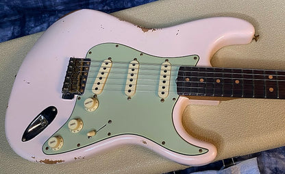 NEW ! 2024 Fender Custom Shop Limited-edition '63 Stratocaster Relic - Super Faded Aged Shell Pink - Authorized Dealer - 7.9 lbs - G03931