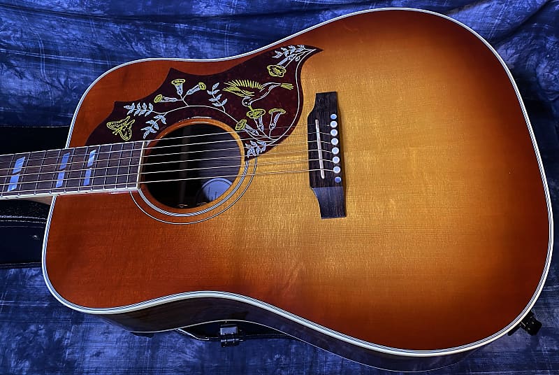 NEW ! 2024 Gibson Acoustic Hummingbird Standard Rosewood Acoustic-Electric - Rosewood Burst - Authorized Dealer - 5.1 lbs - G03754